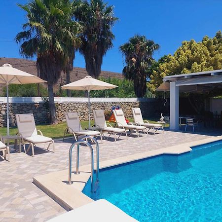 Villa Campos- Less Than 5-Min Walk To Kalivaki Beach เยโอริยิอูโปลิส ภายนอก รูปภาพ
