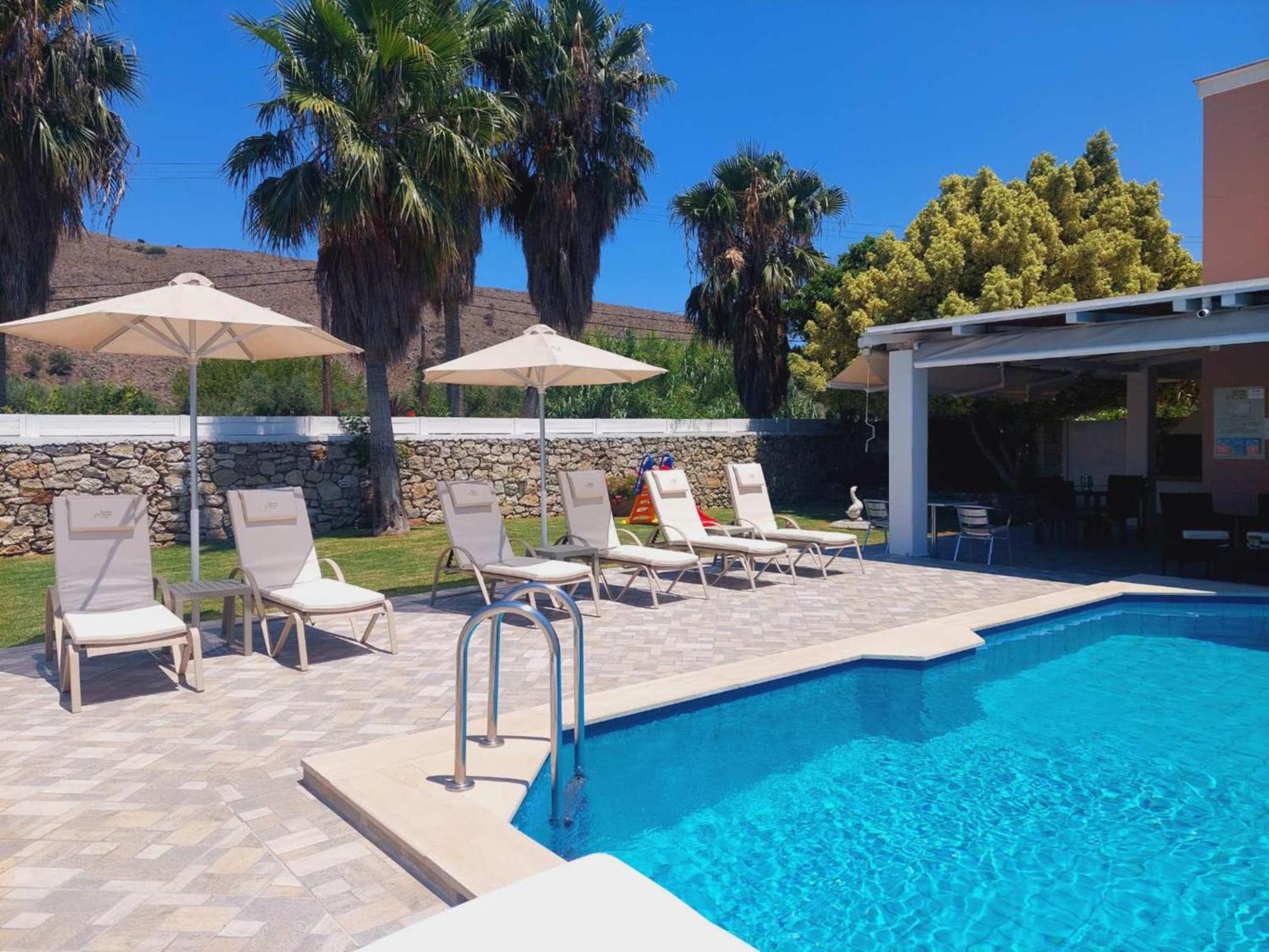 Villa Campos- Less Than 5-Min Walk To Kalivaki Beach เยโอริยิอูโปลิส ภายนอก รูปภาพ