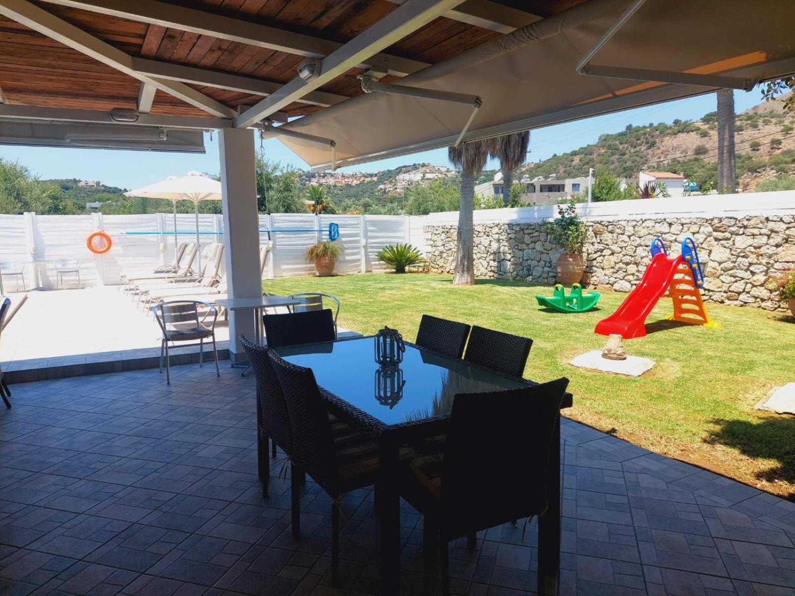 Villa Campos- Less Than 5-Min Walk To Kalivaki Beach เยโอริยิอูโปลิส ภายนอก รูปภาพ