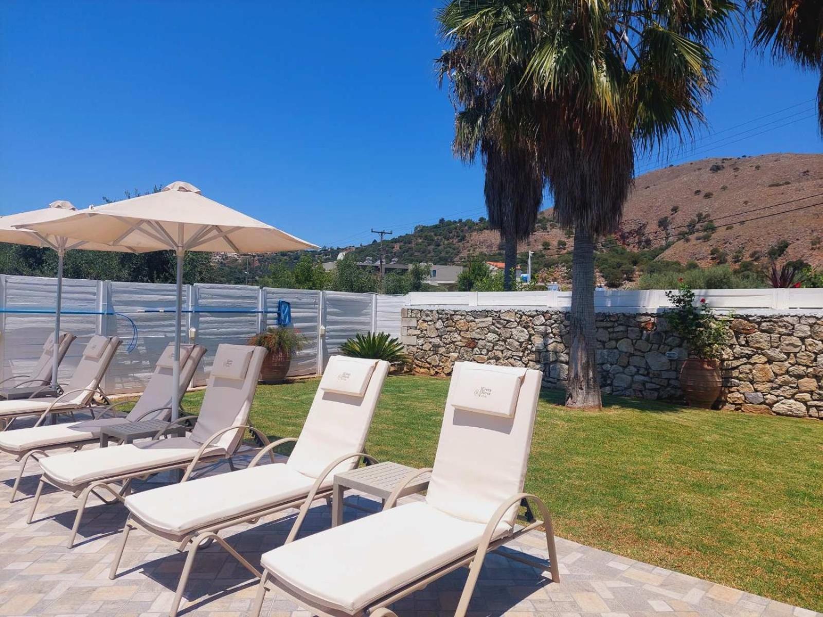 Villa Campos- Less Than 5-Min Walk To Kalivaki Beach เยโอริยิอูโปลิส ภายนอก รูปภาพ