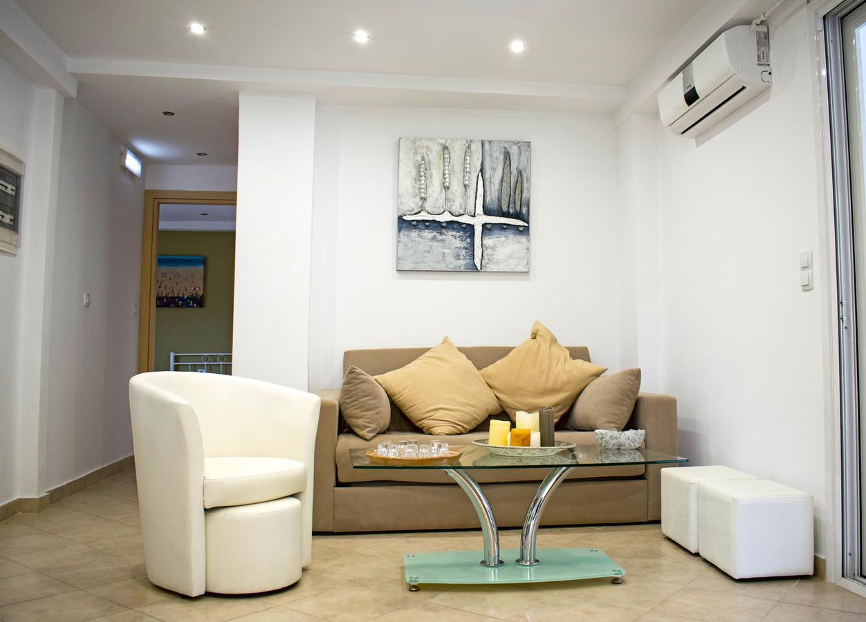 Villa Campos- Less Than 5-Min Walk To Kalivaki Beach เยโอริยิอูโปลิส ภายนอก รูปภาพ