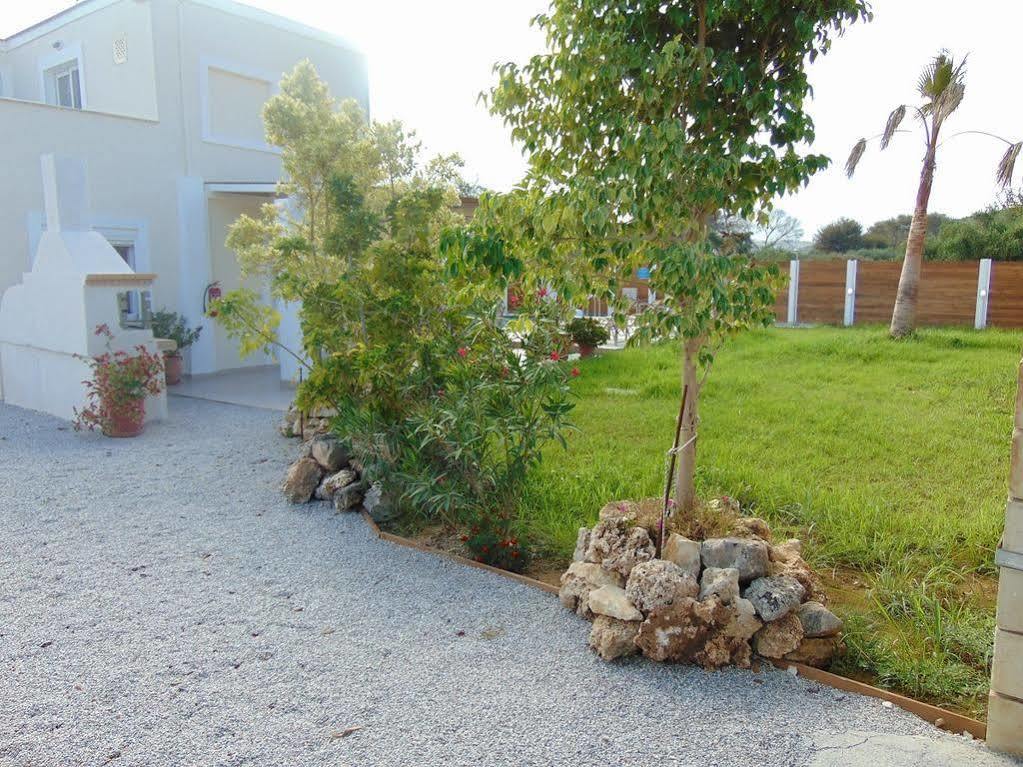 Villa Campos- Less Than 5-Min Walk To Kalivaki Beach เยโอริยิอูโปลิส ภายนอก รูปภาพ